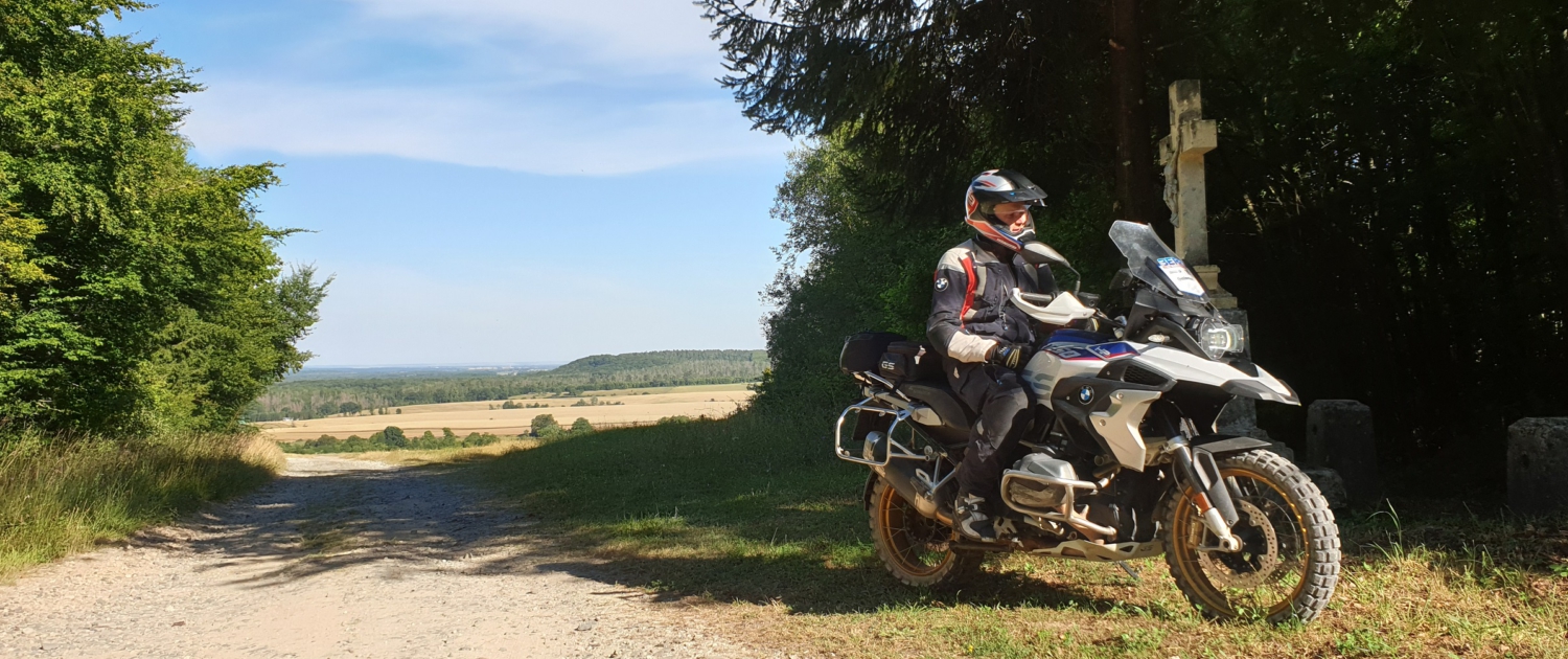 Prachtige natuur en schitterende uitzichten offroad rijden- BERRT Allroad motorreis Frankrijk
